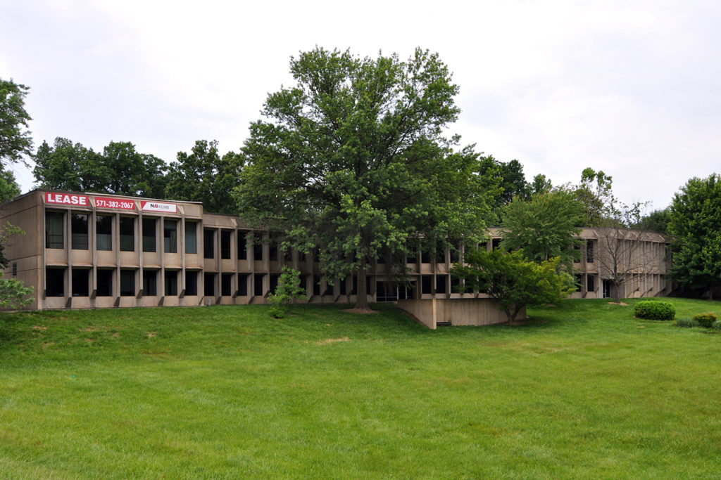 © BrutalistDC - Marcel Breuer's American Press Institute, Reston, Va.